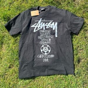 Black Stussy t-shirt